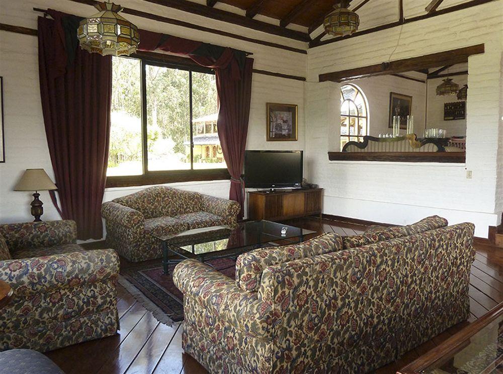 Hacienda Hosteria San Luis Каямбе Экстерьер фото