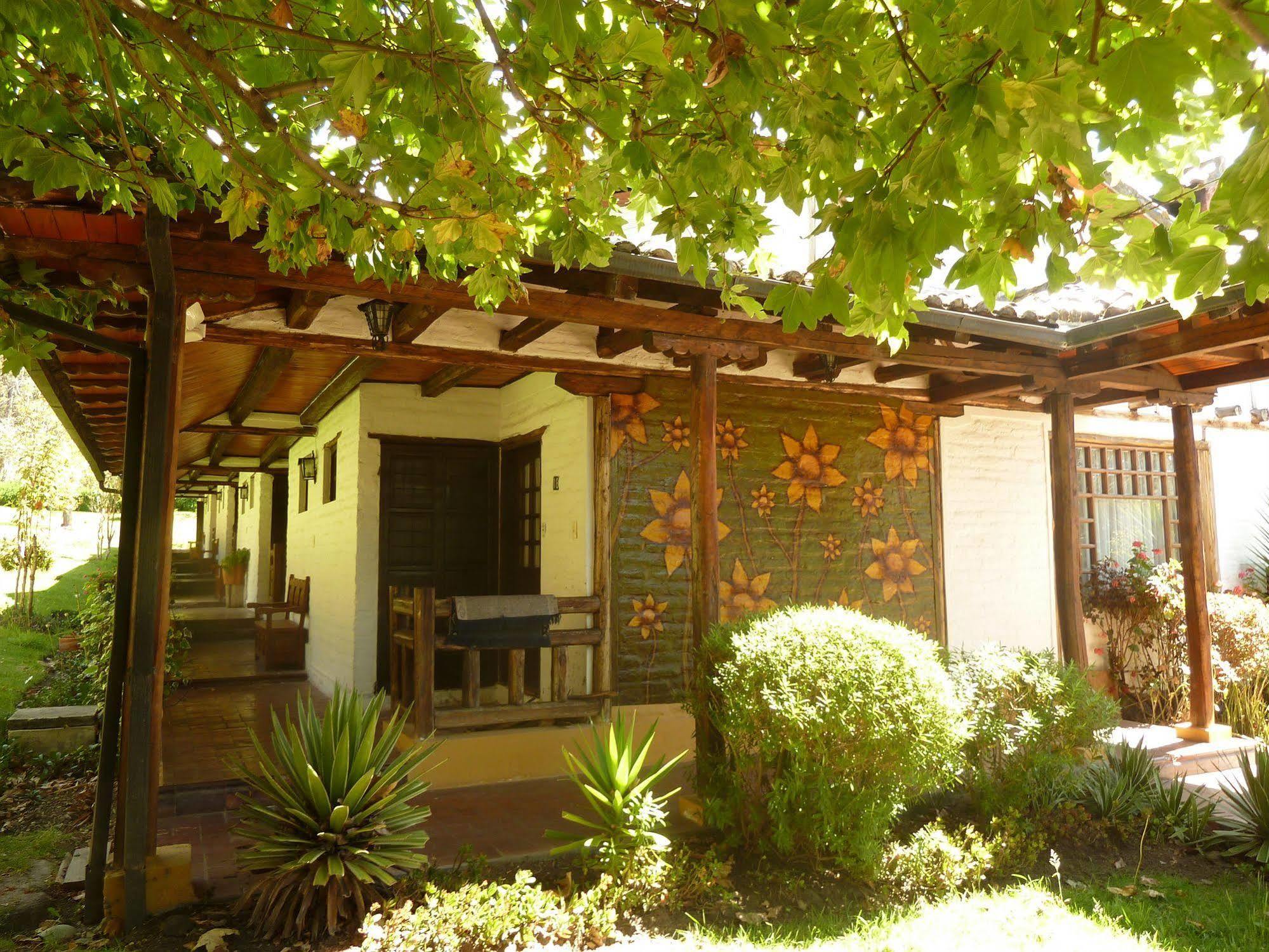 Hacienda Hosteria San Luis Каямбе Экстерьер фото