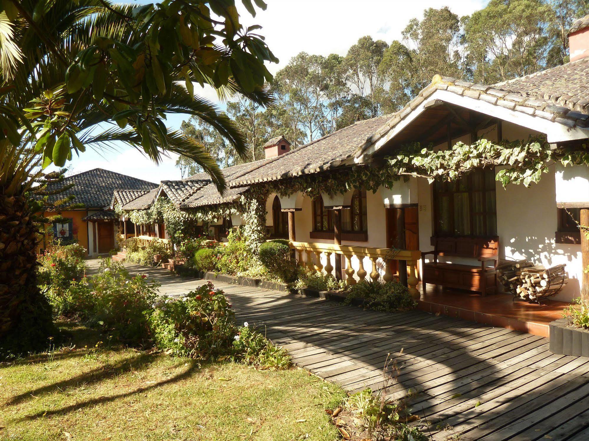 Hacienda Hosteria San Luis Каямбе Экстерьер фото