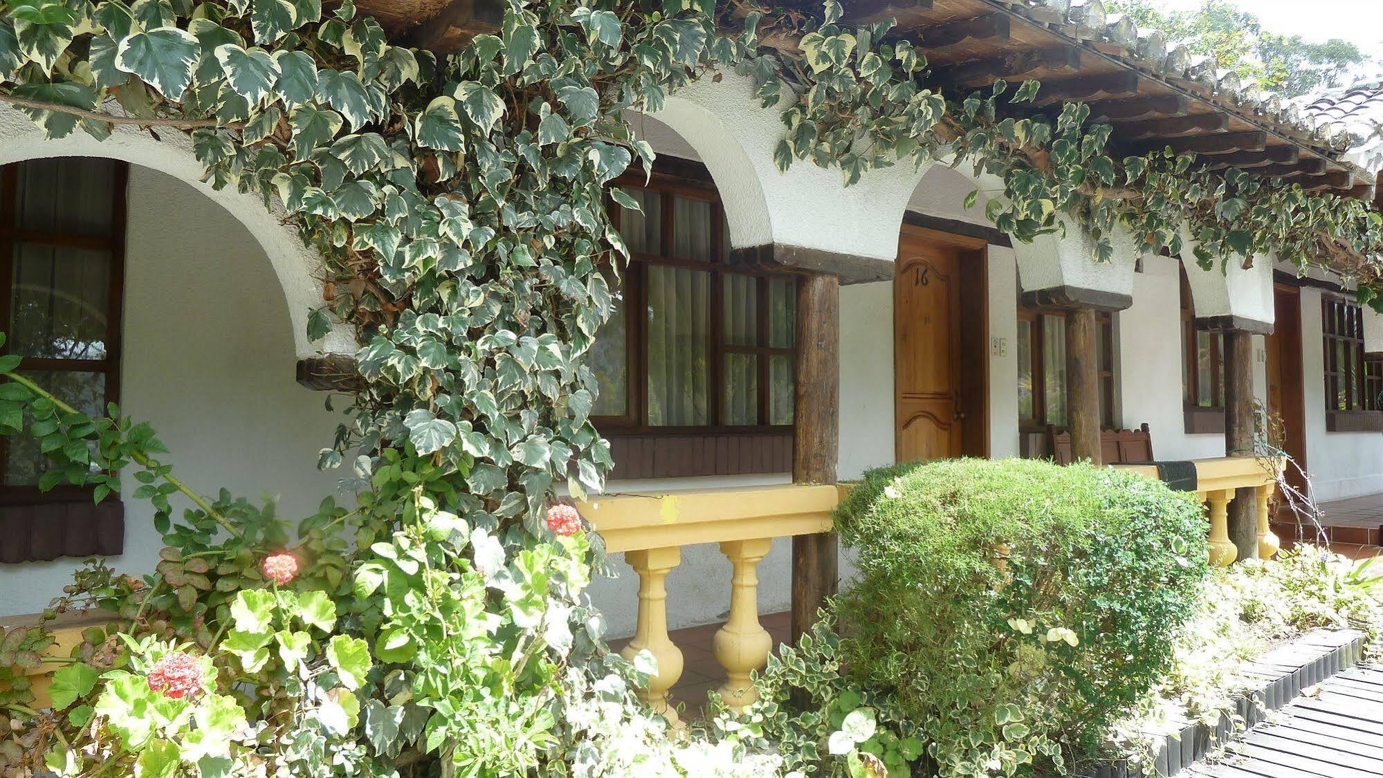 Hacienda Hosteria San Luis Каямбе Экстерьер фото